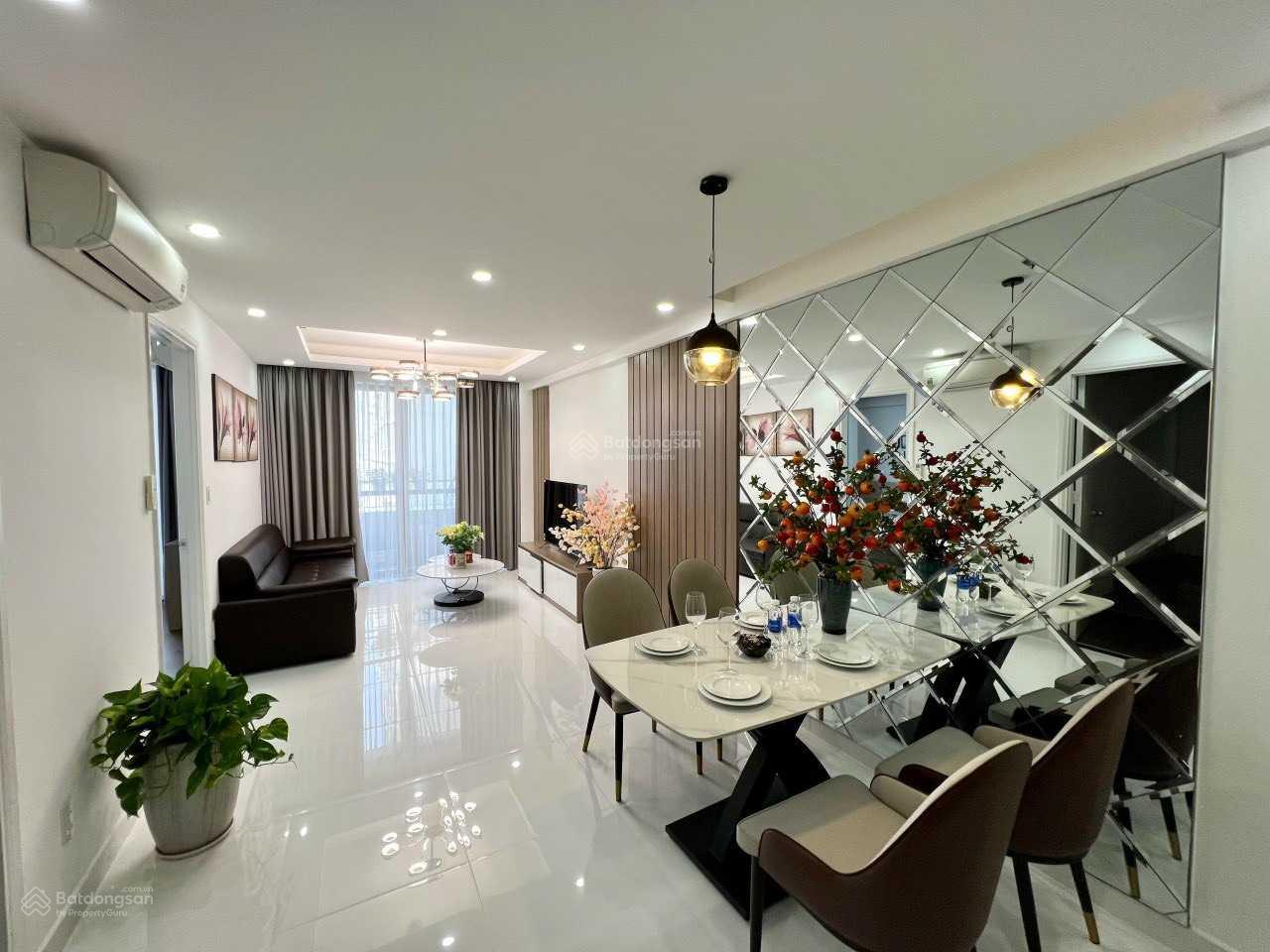 CH Scenic Valley 2 2PN 78m2 full nội thất, ô xe hầm. Giảm giá bán nhanh 6,35 tỷ. 0938 628 *** CH Scenic Valley 2 2PN 78m2 full nội thất, ô xe hầm. Giảm giá bán nhanh 6,35 tỷ. 0938 628 ***