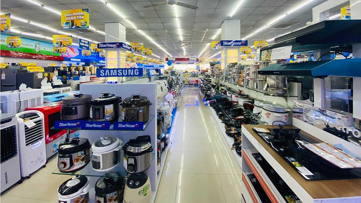 Cho thuê nhà mặt tiền Ngô Đức Kế, Quận 1, DT: 25x38m, 1 trệt 2 lầu, DTSD: 2.900m2