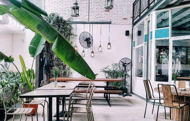 Cho thuê nhà mặt tiền đường Huỳnh Khương Ninh, phường Đa Kao, Quận 1. DT: 14x27m trệt. DTSD: 378m2