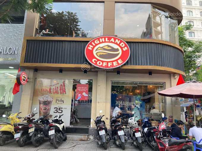 Cho thuê nhà mặt tiền Calmette, Quận 1, DT: 10x10m, 1 trệt, 1 lầu. DTSD: 200m2