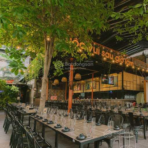 Cho thuê nhà mặt tiền Lê Qúy Đôn, Quận 3. DT: 12x30m, 1 trệt, 1 lầu. DTSD: 800m2