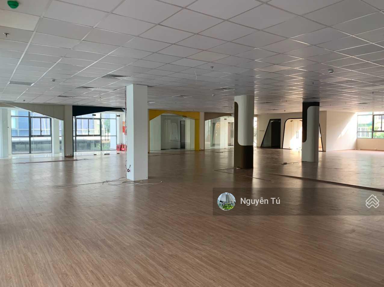 BQL cho thuê VP FAFILM 19 Nguyễn Trãi. DT: 90m, 150m, 220m2... 500m2 nội thất sẵn, có thể vào luôn. BQL cho thuê VP FAFILM 19 Nguyễn Trãi. DT: 90m, 150m, 220m2... 500m2 nội thất sẵn, có thể vào luôn.