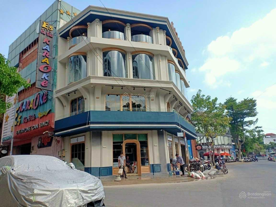 Rẻ nhất góc 2 MT ốp kính Phạm Ngọc Thạch, P. 6, quận 3 (5x16m) 3 tầng HĐT 150tr/th giá 30 tỷ