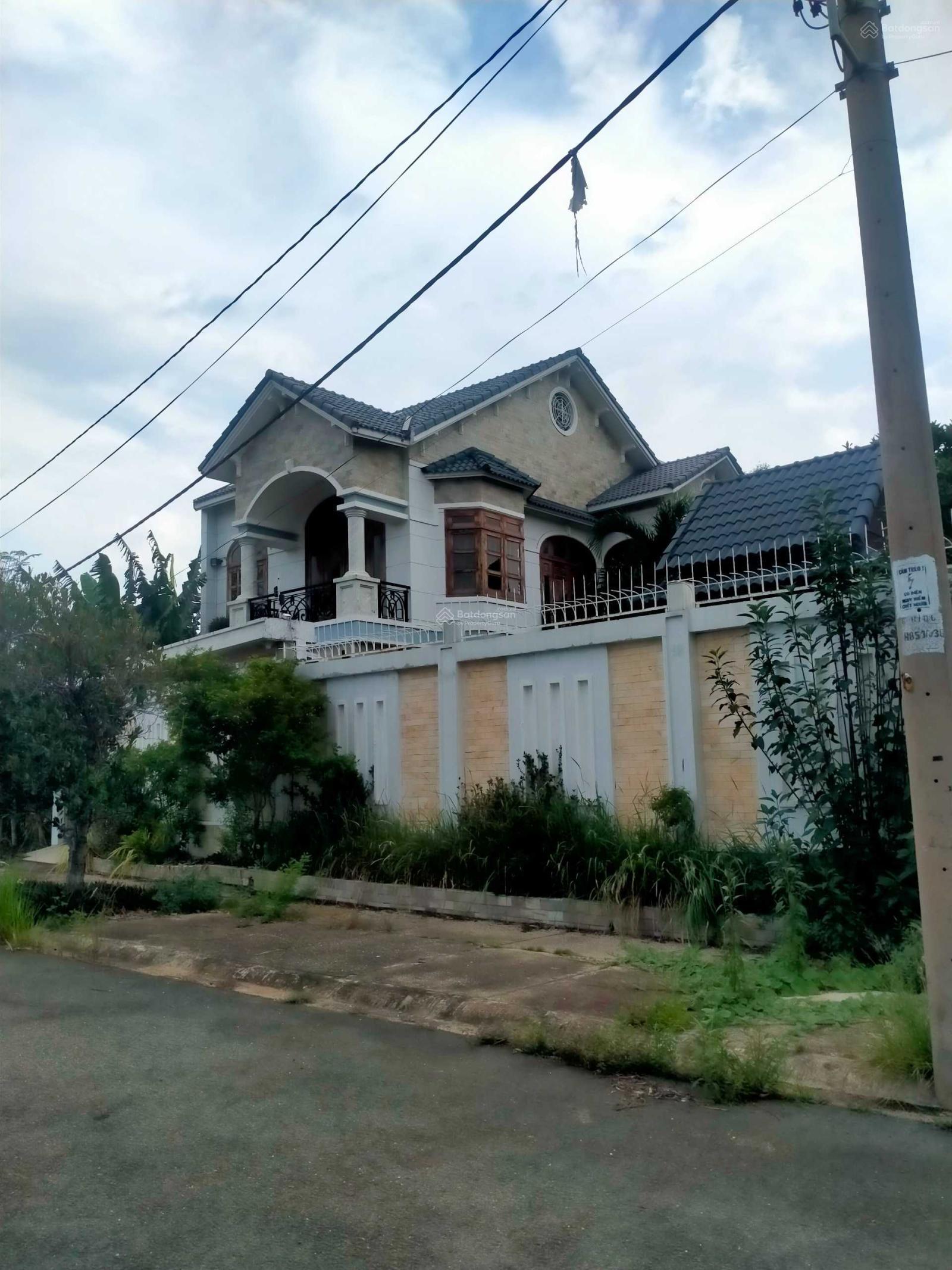 Bán đất biệt thự Villa Thiên Hà P28 Bình Thạnh 10x20m; 12x20m 14 tỷ tỷ sổ đỏ 100% thổ cư Bán đất biệt thự Villa Thiên Hà P28 Bình Thạnh 10x20m; 12x20m 14 tỷ tỷ sổ đỏ 100% thổ cư