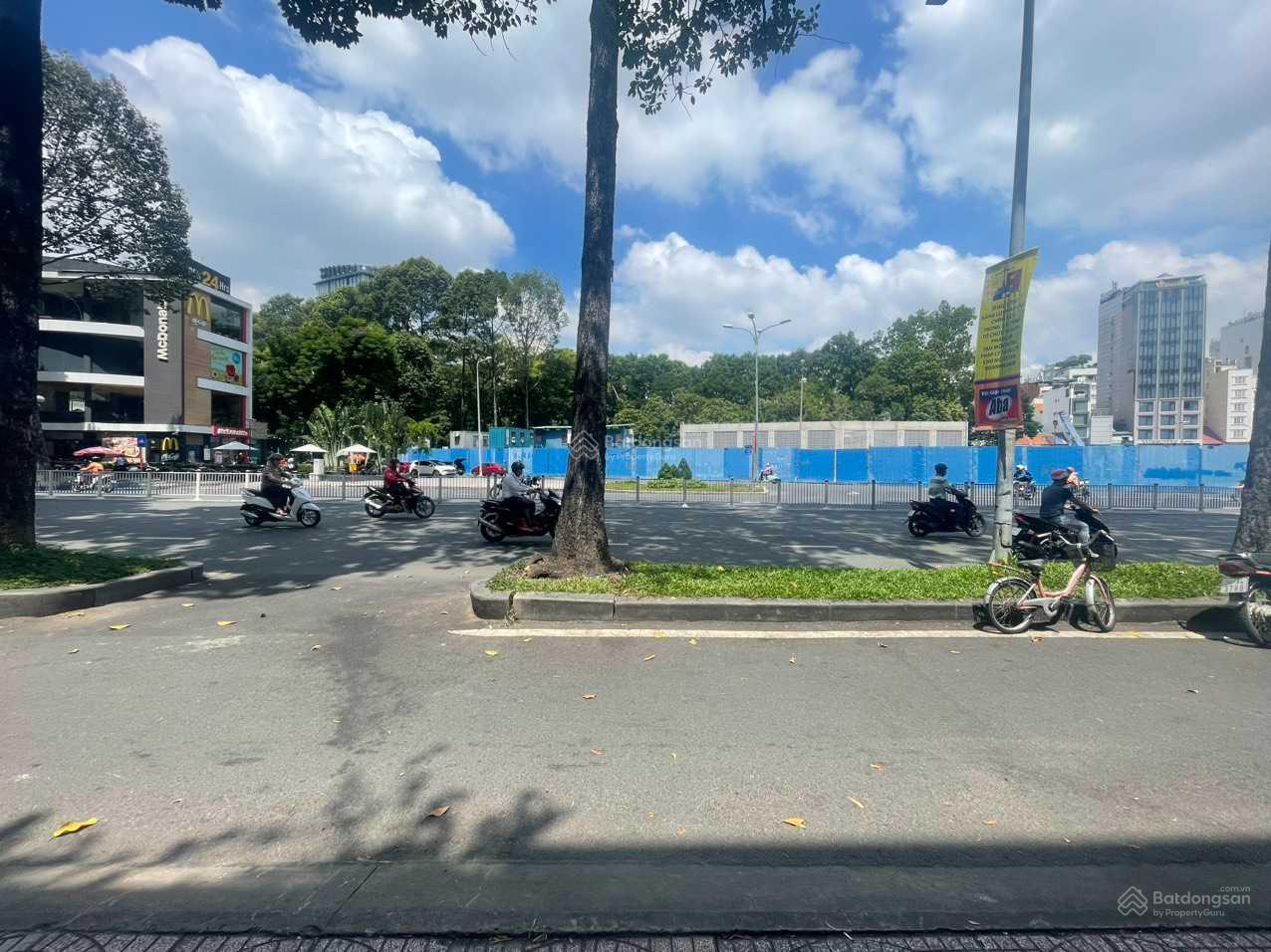 Cho thuê nhà mặt tiền Nguyễn Hiền, Quận 3, DT: 12x25m, 1 trệt, 2 lầu, DTSD: 900m2