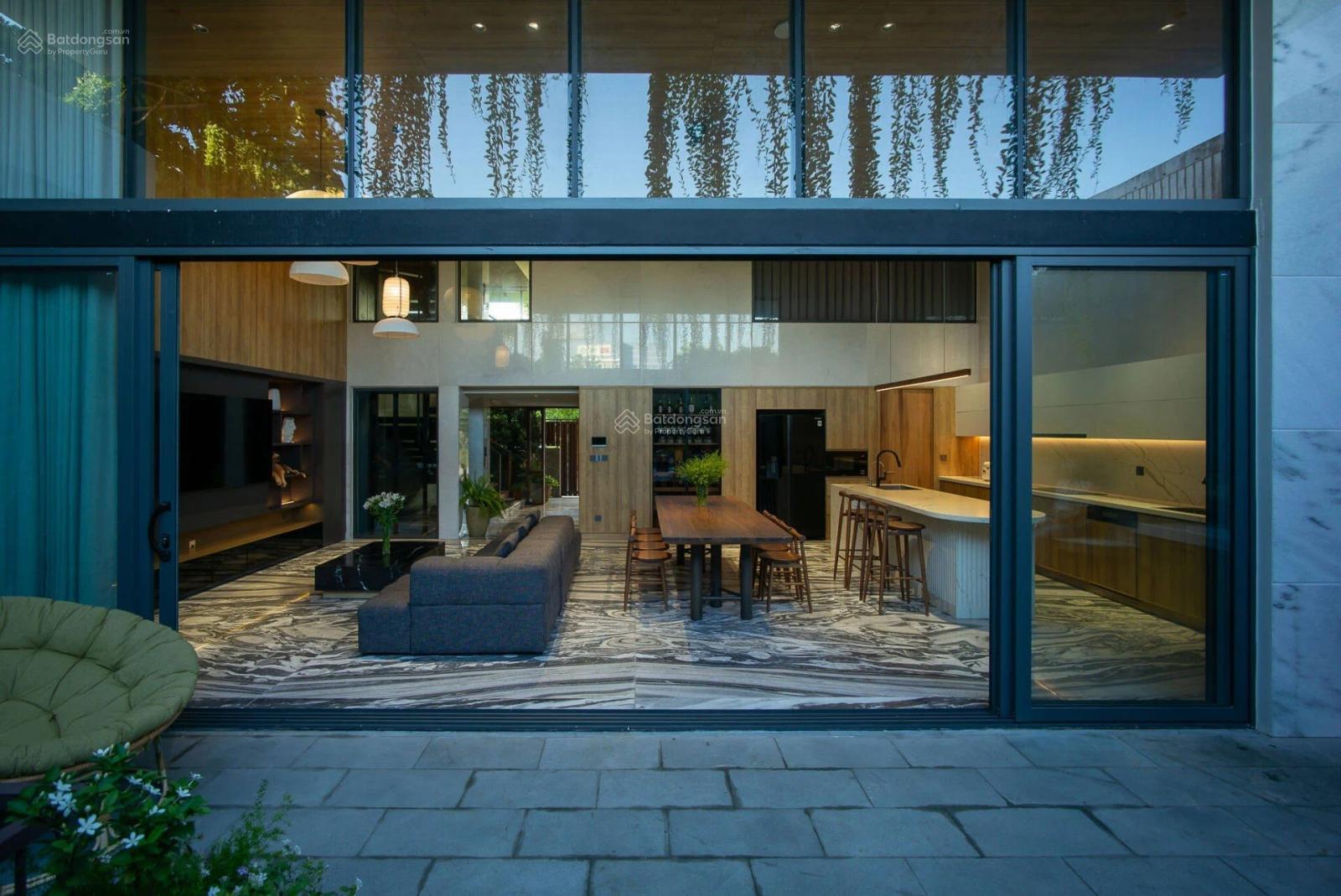 Cho thuê biệt thự sẵn nội thất: 298R Điện Biên Phủ, Phường 7, Quận 3