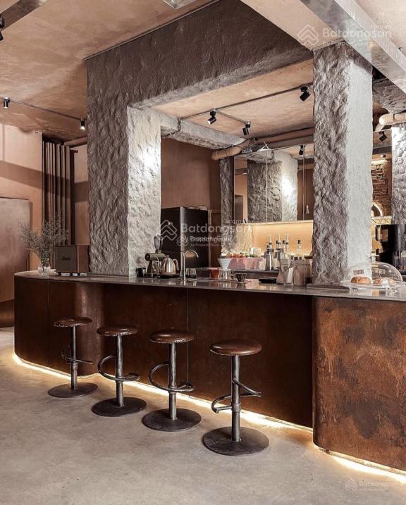 Cho thuê nhà mặt tiền Đường Lê Quý Đôn, Phường 6, Quận 3. DT: 20x15m. 2 lầu. DTSD: 600m2