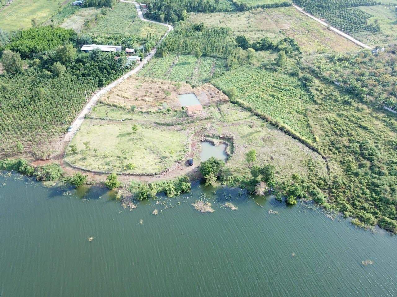 Bán đất view hồ sông ray 4400m2 tiếp giáp mặt nước 200m