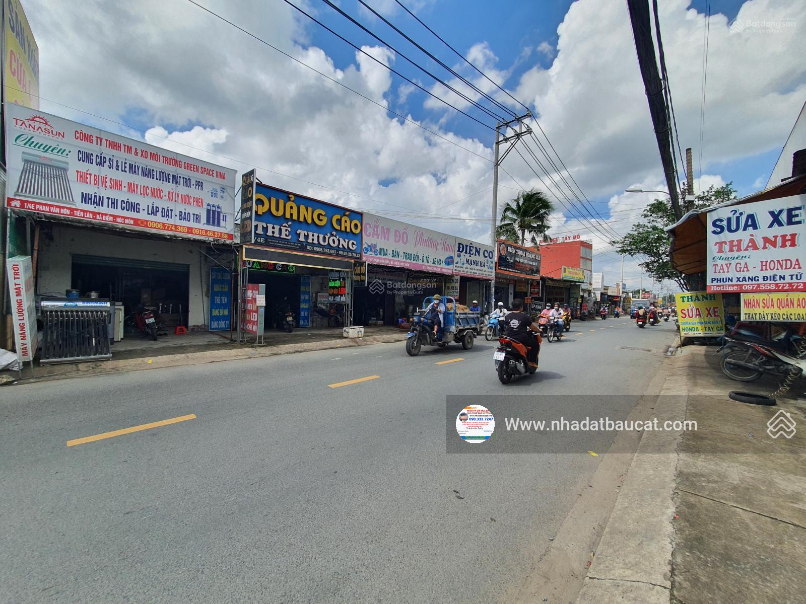 Bán gấp MT Phan Văn Hớn, Bà Điểm, Hóc Môn DT 19x55m, giá 73.9 tỷ. LH 0903 337 ***