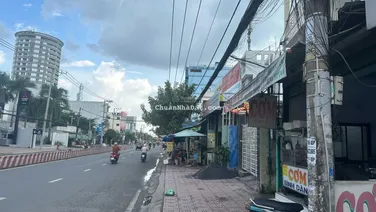 Bán nhà mặt tiền Huỳnh Tấn Phát ngang 11m nở hậu DT: 600m2 giá bán 110 tỷ. Liên hệ: 0931 463 ***