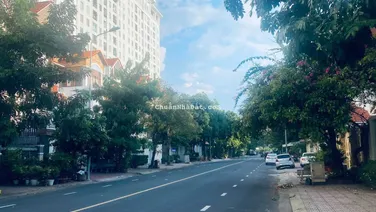Cho thuê nhà KDC Trung Sơn DT 160m2 MT đường lớn 20m, nhà đẹp, giá 40 tr/tháng