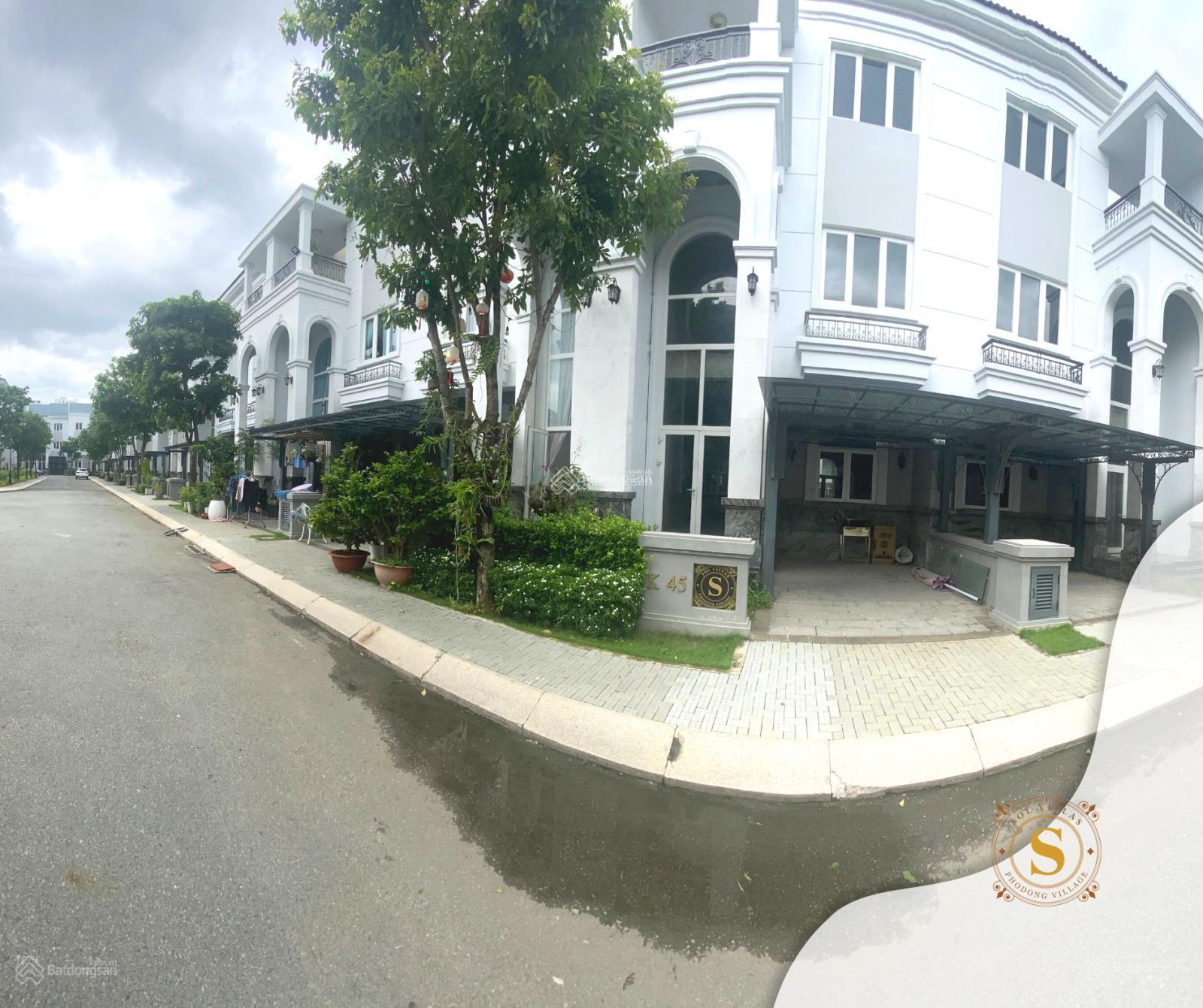 Biệt thự vườn khu compound Sol Villas, nhà 2 mặt tiền trước sau. Giá 15 tỷ. LH: 0902 746 ***