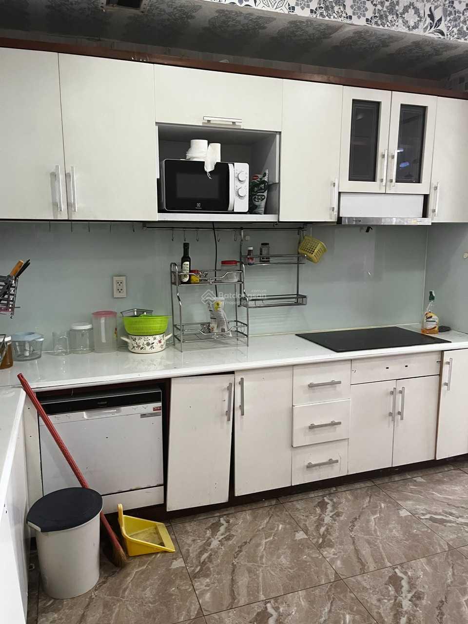 Mình cần bán gấp CH The Morning Star QL13. 2PN=4.5 tỉ. LH: 0909 630 ***. Sang Mình cần bán gấp CH The Morning Star QL13. 2PN=4.5 tỉ. LH: 0909 630 ***. Sang