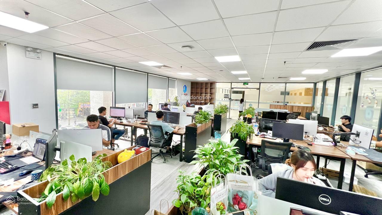 [BQL] Cho thuê văn phòng Diamond Flower Lê Văn Lương DT 100m² đến 500m², đầy đủ nội thất vào luôn