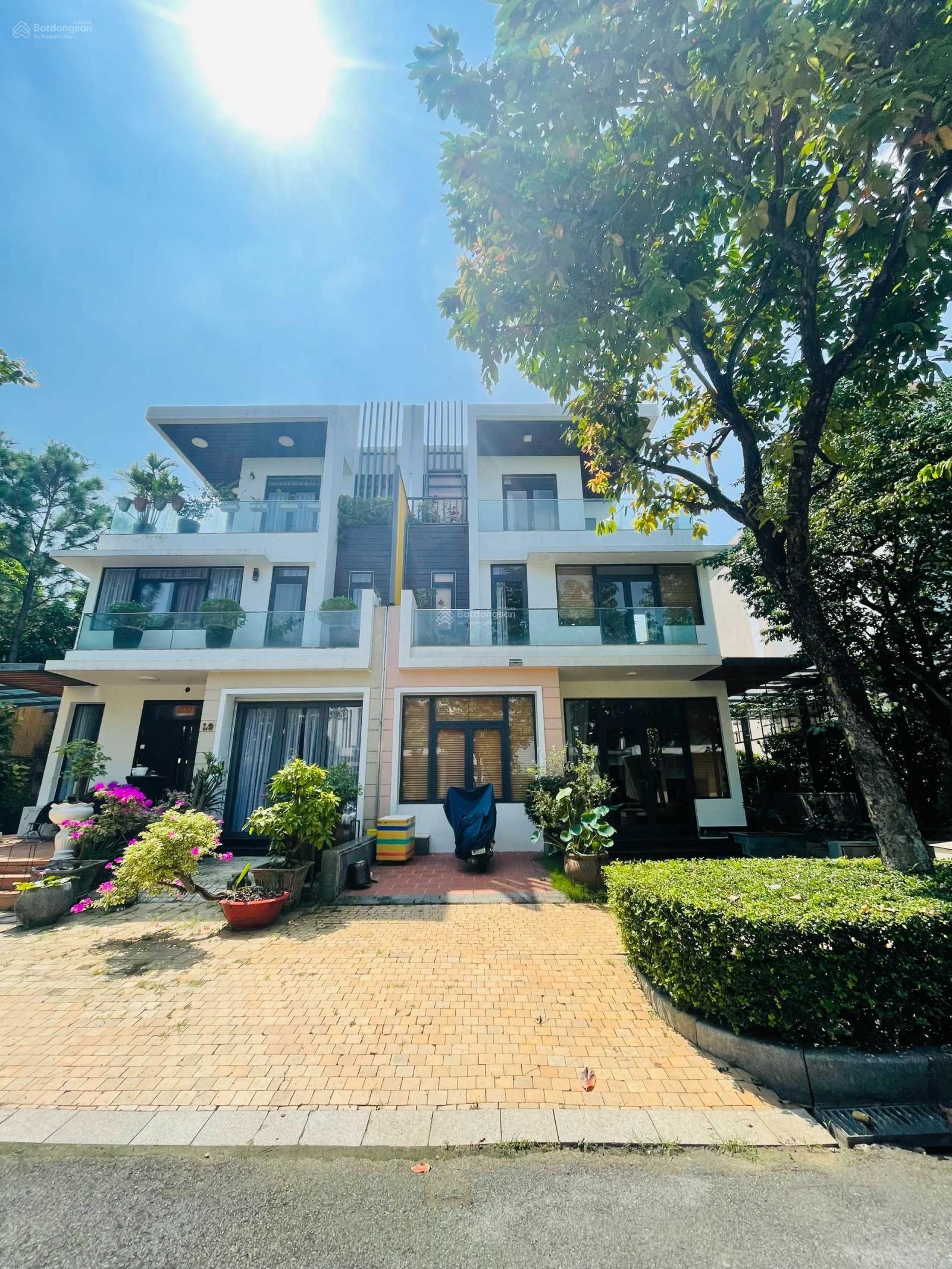 Bán biệt thự có nội thất Lucasta - Khang Điền - dọn vào ở ngay - sổ hồng