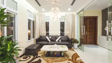 Nhà đẹp ở ngay. 5 tầng, KDC Him Lam, 5x20m, vị trí vip, đường lớn, 19 tỷ TL