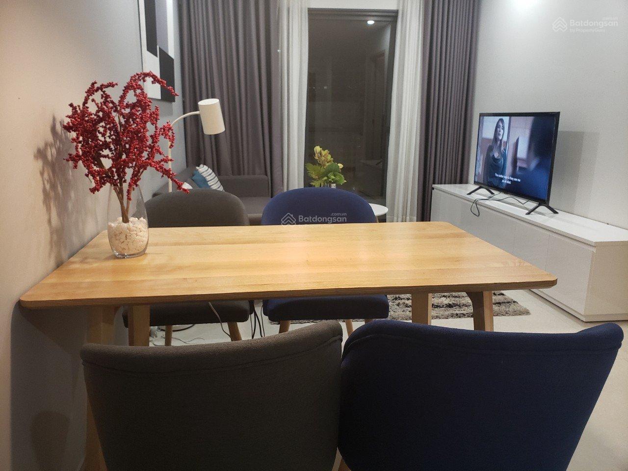 Bán căn New City 2PN 2WC 62m2, giá 5.5ty thương lượng, view thoáng tầng cao đẹp. LH: 0908 833 ***