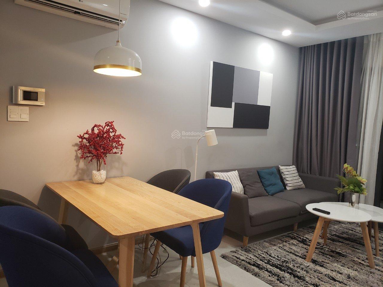 Bán căn New City 2PN 2WC 62m2, giá 5.5ty thương lượng, view thoáng tầng cao đẹp. LH: 0908 833 ***