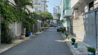 Bán nhà mới ở liền - sát mặt tiền Nguyễn Văn Đậu, P. 11, Bình Thạnh, 4.5x18m, 5 tầng, 5 PN lớn