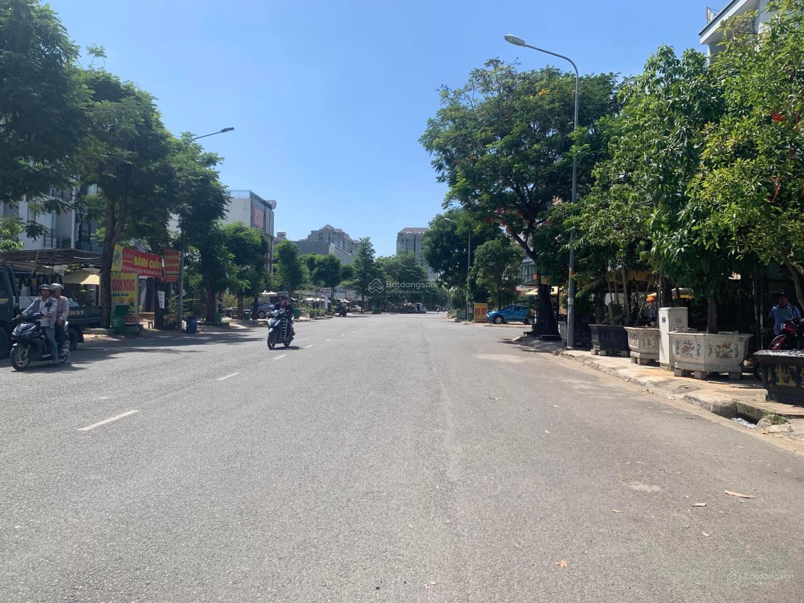 Lô đất đường 16m khu dân cư Khang Điền chỉ 22.7 tỷ / 302m2. LH 0966 701 *** Mr Tấn