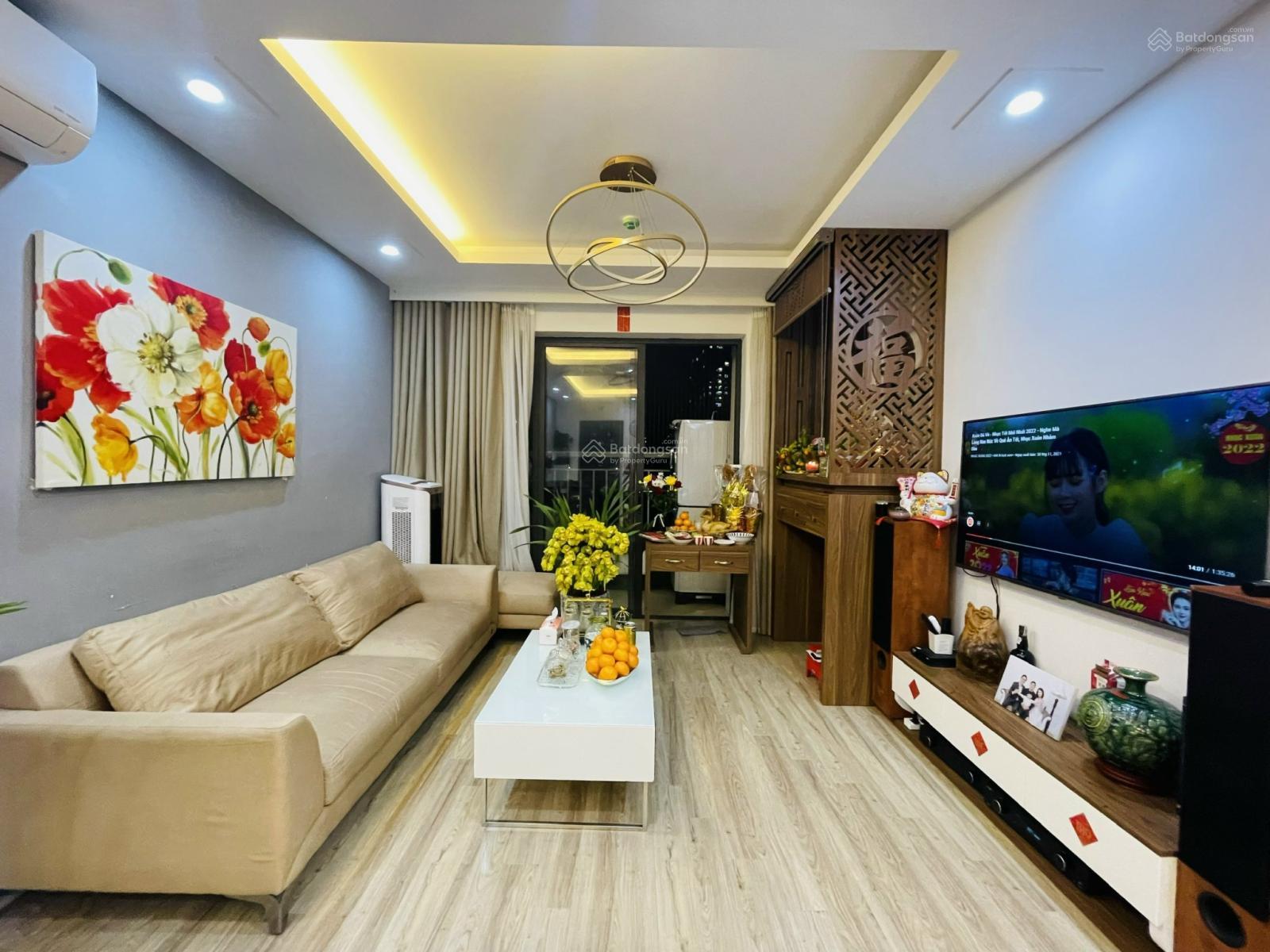 Chính chủ bán căn 2pn tòa Golden Land - DT 115m2 - gía 6.3tỷ - ban công Đông Nam Lh 0988 246 ***