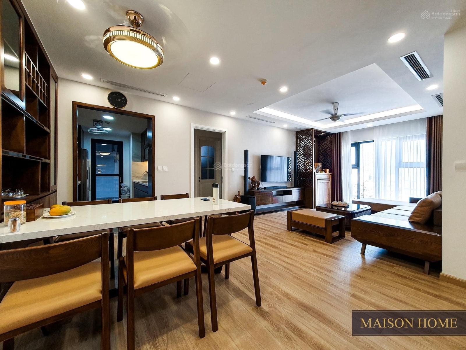 Căn hộ hoa hậu 2 ngủ Central Point, 219 Trung Kính. Giá 6 tỷ DT 70m2 và 2 VS. LH 0978 965 ***