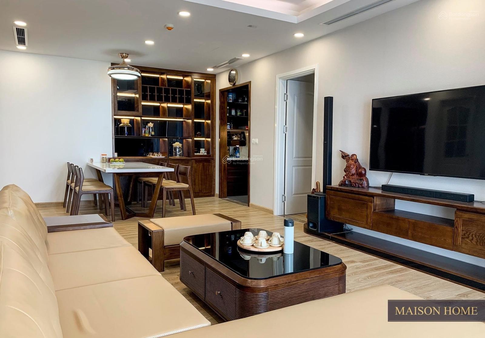Căn hộ hoa hậu 2 ngủ Central Point, 219 Trung Kính. Giá 6 tỷ DT 70m2 và 2 VS. LH 0978 965 ***