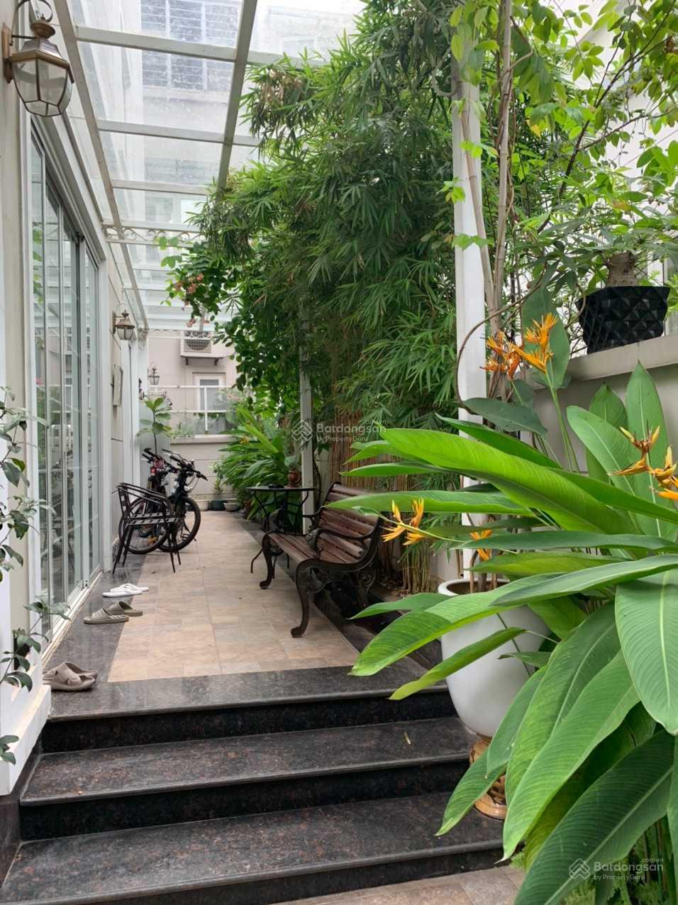 Cho thuê BT song lập Vinhomes Riverside 160m2 hoàn thiện full nội thất về ở được ngay, nhà sạch đẹp Cho thuê BT song lập Vinhomes Riverside 160m2 hoàn thiện full nội thất về ở được ngay, nhà sạch đẹp