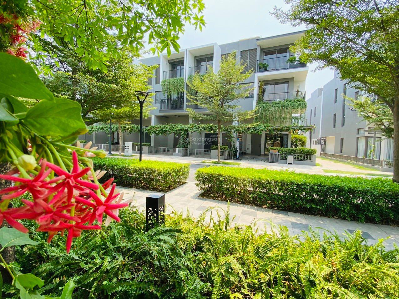 Nhà phố cao cấp nhất Bình Dương The Standard