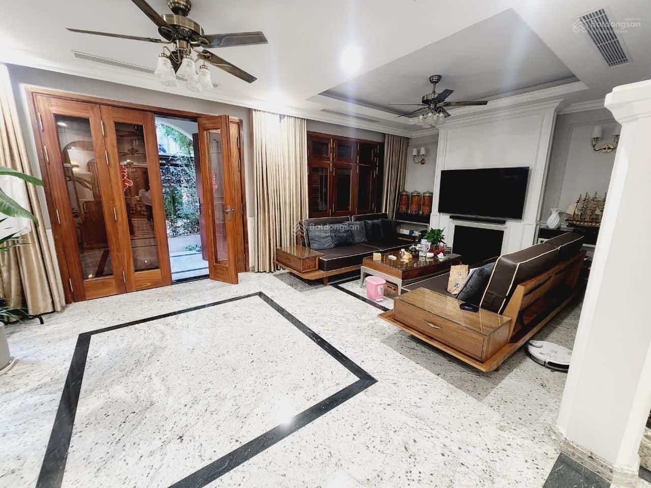 Cần bán gấp biệt thự KĐT Mỹ Đình Q. Nam Từ Liêm diện tích 200m2,4t ,4 mặt thoáng giá rẻ nhất 54 tỷ Cần bán gấp biệt thự KĐT Mỹ Đình Q. Nam Từ Liêm diện tích 200m2,4t ,4 mặt thoáng giá rẻ nhất 54 tỷ