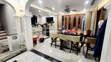 Cần bán gấp biệt thự KĐT Mỹ Đình Q. Nam Từ Liêm diện tích 200m2,4t ,4 mặt thoáng giá rẻ nhất 54 tỷ