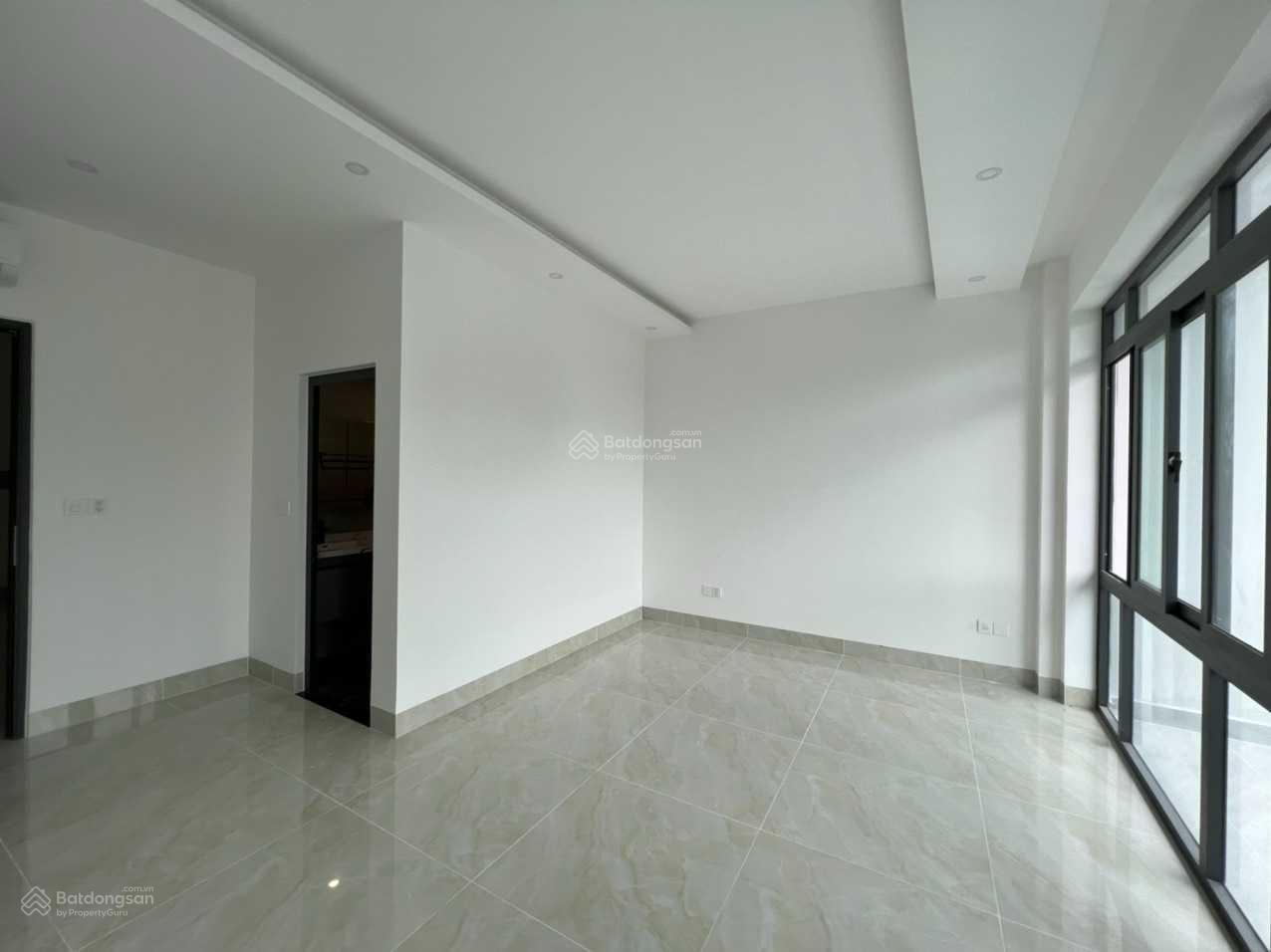 Duy nhất căn thông hành 6x17m hầm 4 tầng có 4m bên hông, hoàn thiện đẹp giá 23.5 tỷ