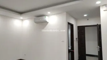 Hiếm: Cho thuê căn hộ A10 Nguyễn Chánh, 72m2, 2PN, 2WC, cơ bản, 14.5tr. LH: 0899 511 ***