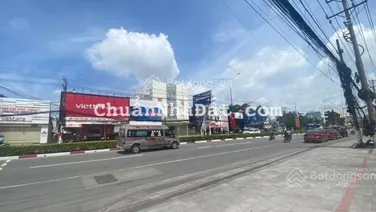 Cho thuê mặt tiền Đại Lộ Bình Dương thành phố Thủ Dầu Một, DT: 35*45m, trệt, lầu giá 200tr/th TL