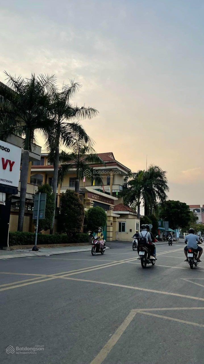 Giảm Mạnh còn 27ty Bán gấp 542m2 đất mặt tiền Lê Lợi, thị trấn Hóc Môn