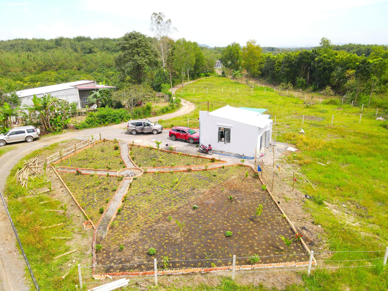 Đất vườn gần Sông Đồng Nai vs Hồ Trị An DT 1004m2 (55x18m) sổ riêng, giá mua 860tr nay bán 675tr Đất vườn gần Sông Đồng Nai vs Hồ Trị An DT 1004m2 (55x18m) sổ riêng, giá mua 860tr nay bán 675tr