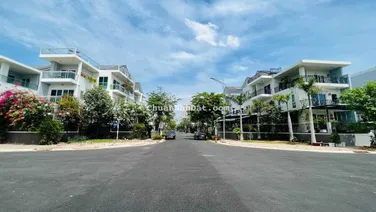 Bán 8 căn nhà phố biệt thự Jamona Golden Silk Q7 DT 5x18m, 7.4x18m, 10x18m SHR, giá 16,5 tỷ