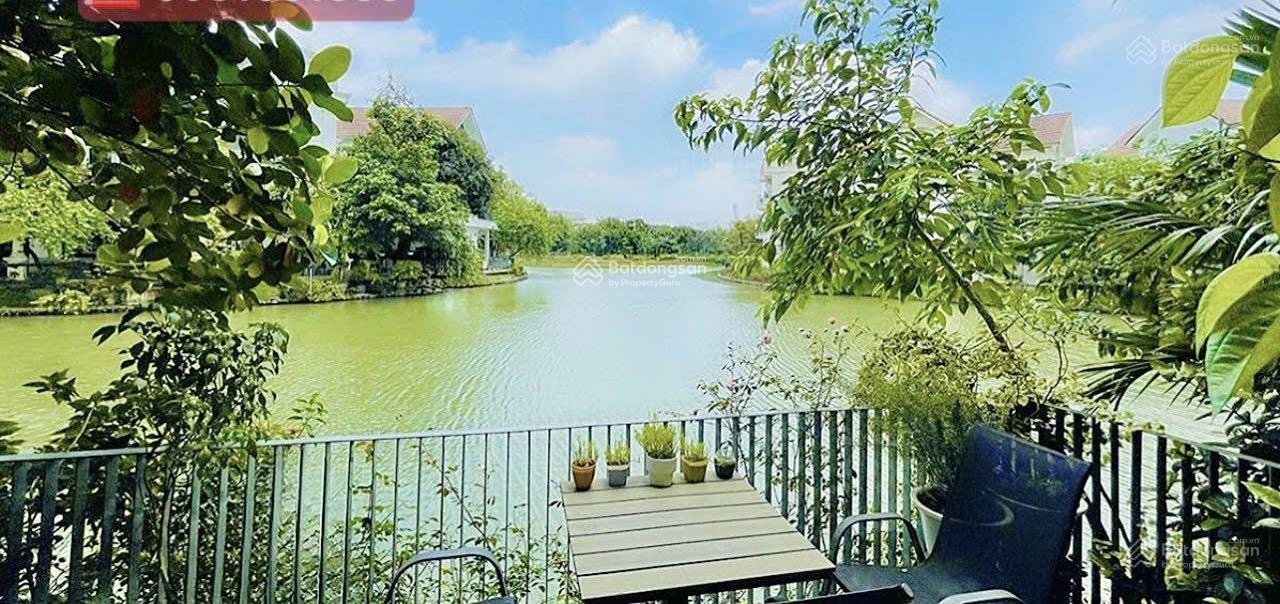 Bán gấp BT Hoa Phượng 01 - 28 hướng ĐN, 309.5m2 đất, XD 472m2 đơn lập view sông rộng, giá 95 tỷ