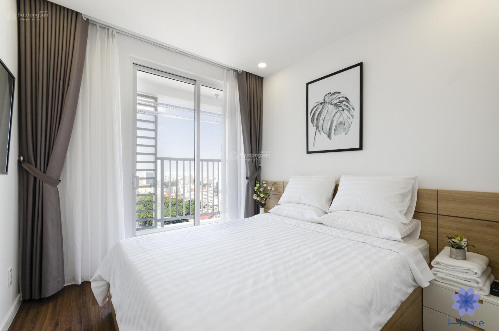 Cho thuê căn 3PN 2WC rộng 86m2 giá chỉ 20tr/tháng nhà trống vào ở ngay tại Golden Mansion