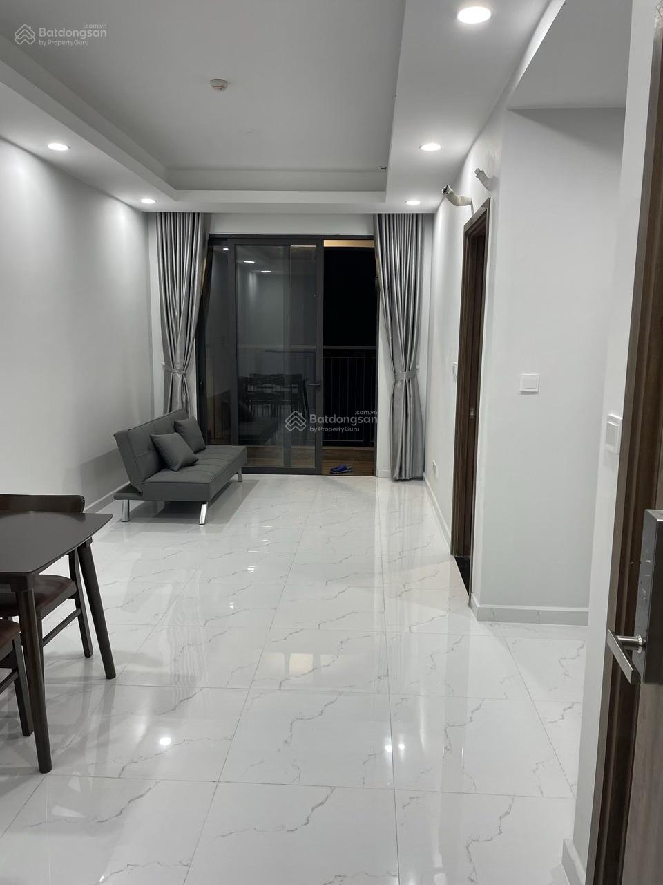 Chính chủ cho thuê căn hộ Opal Skyline studio giá 3tr5 bao phí quản lý, vào ở ngay 0985 807 *** Vy