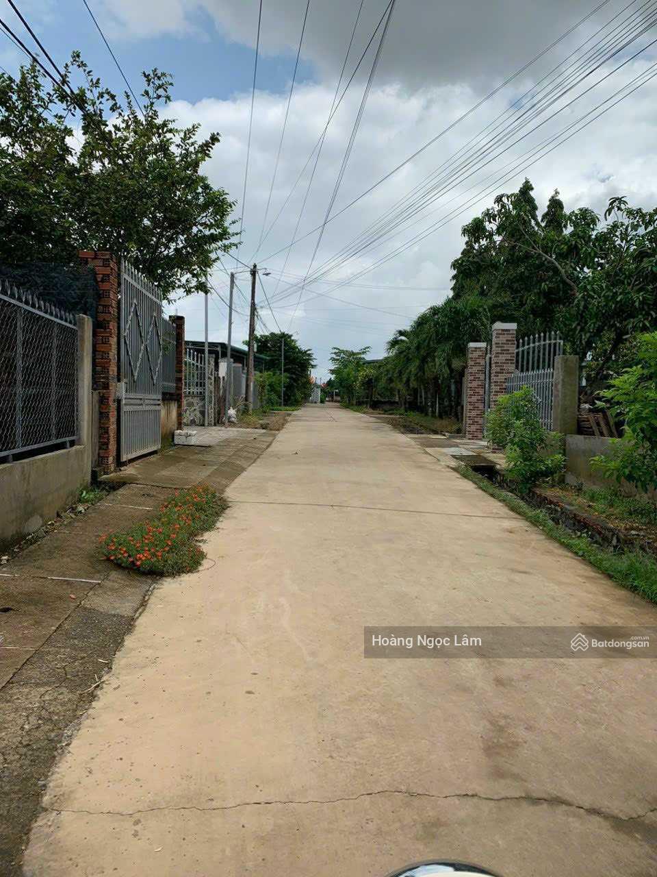 Cách Quốc Lộ 20 chỉ 300m lô đất biệt thự vườn 1109m2(14mx75m) có sẵn 100m2 thổ cư chỉ 1,35 tỷ