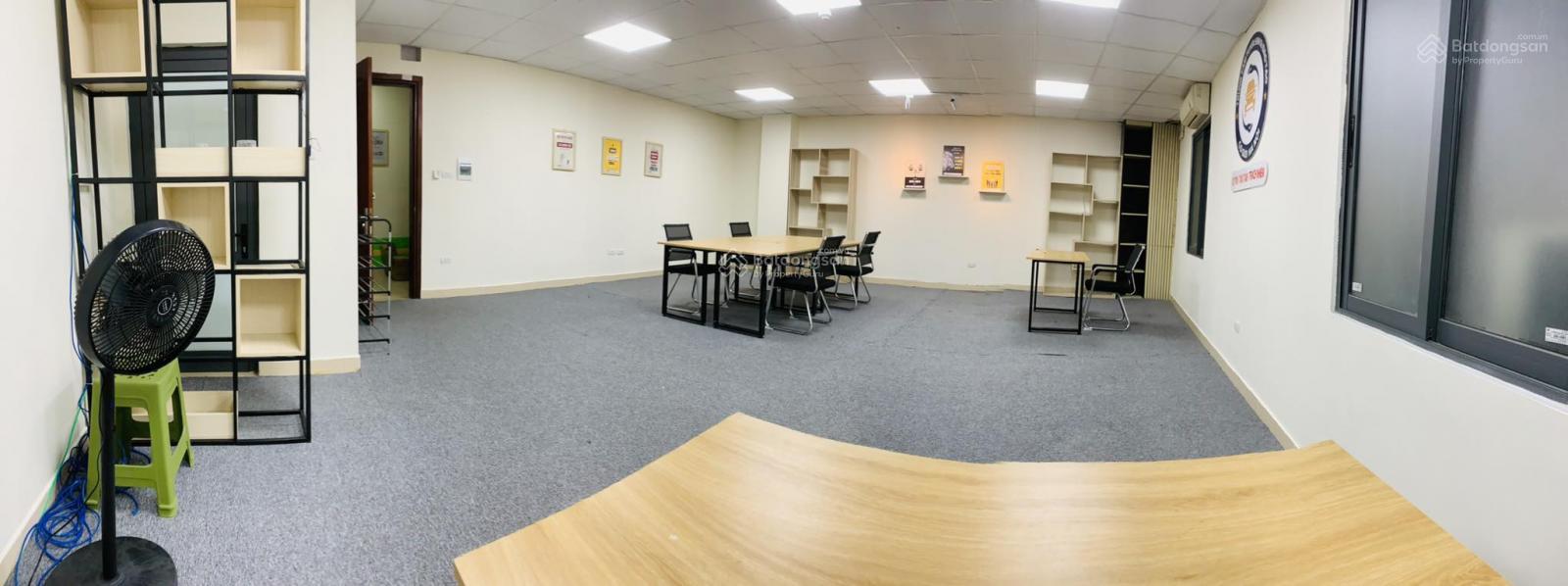 Chính chủ cho thuê văn phòng 35m2 - 60m2 phố Hoàng Quốc Việt, Cầu Giấy Giá cực tốt, vào SD ngay