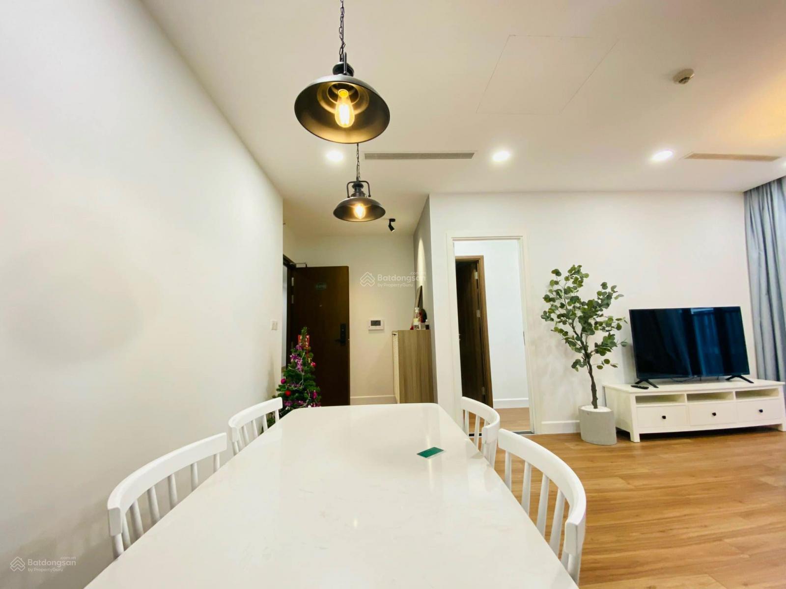 Cần bán ngay căn hộ 2PN với đầy đủ nội thất cao cấp diện tích 80m2 giá 6.9 tỷ tại Everrich Quận 5 Cần bán ngay căn hộ 2PN với đầy đủ nội thất cao cấp diện tích 80m2 giá 6.9 tỷ tại Everrich Quận 5