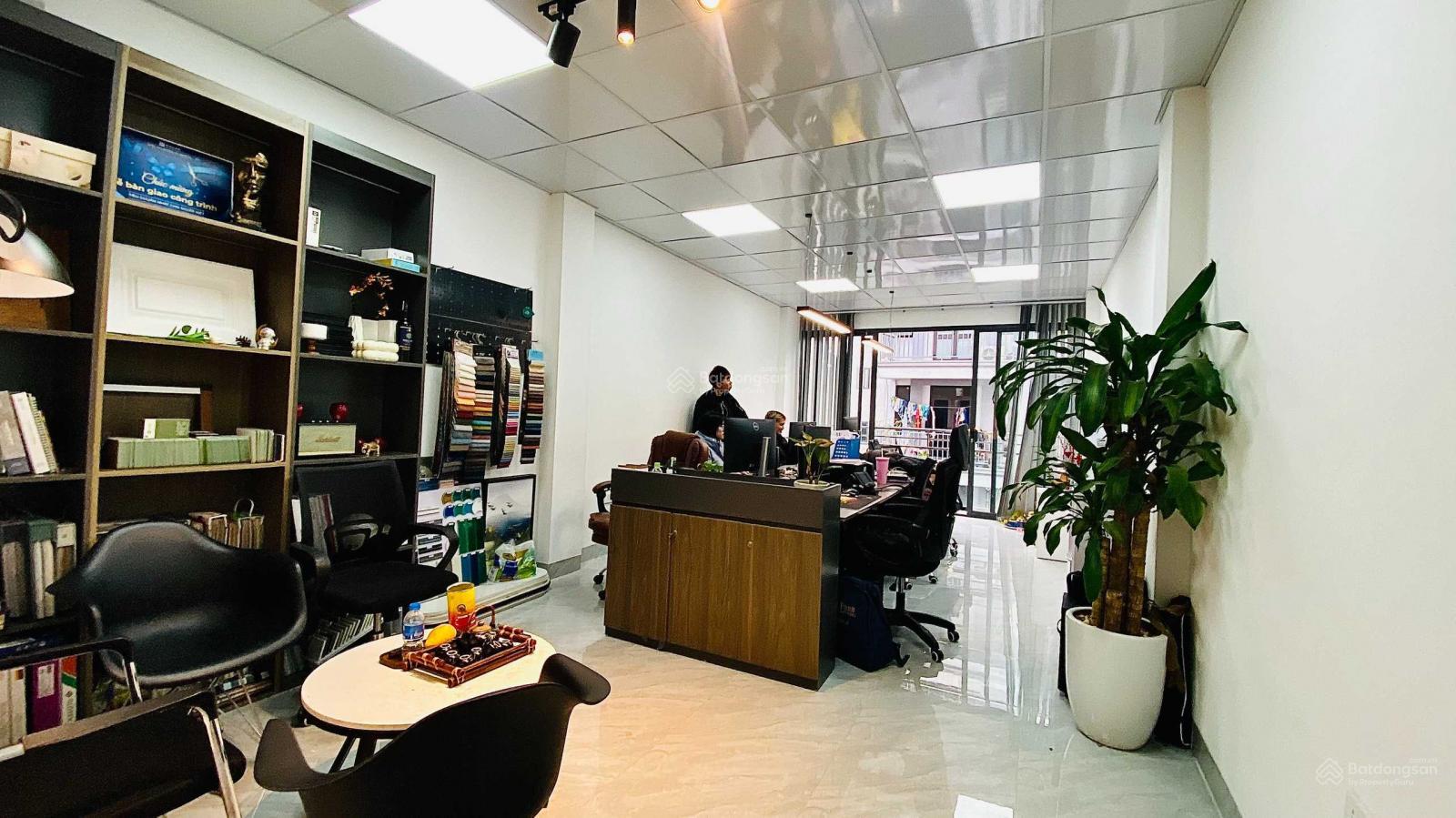 Văn phòng tại khu dịch vụ Mỗ Lao, Hà Đông, sàn mới đẹp 56m2/tầng. Sàn thông