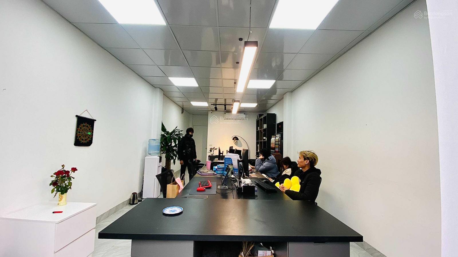 Văn phòng tại khu dịch vụ Mỗ Lao, Hà Đông, sàn mới đẹp 56m2/tầng. Sàn thông