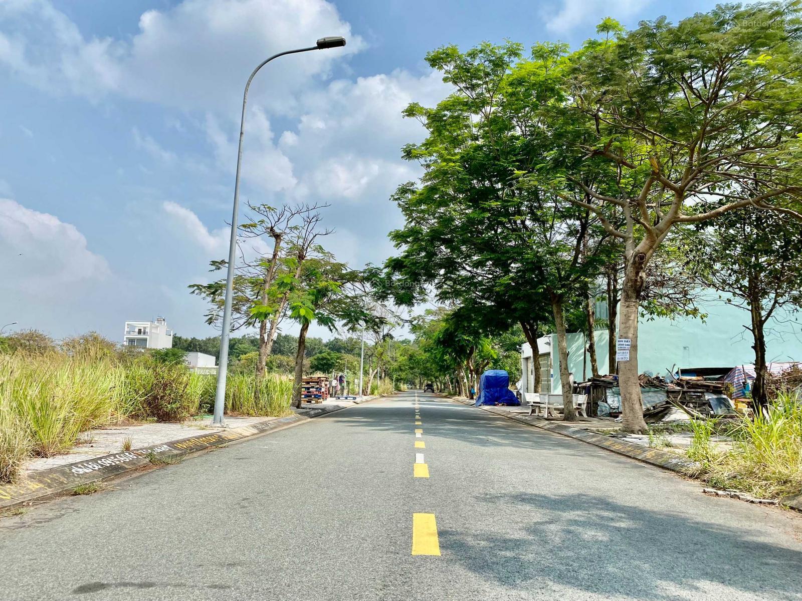 Hùng Cát Lái - Bán lô sổ đỏ giá rẻ nhất thị trường, Khu C5-13, DT 5x20m (100m2), giá chỉ 7.2 tỷ Hùng Cát Lái - Bán lô sổ đỏ giá rẻ nhất thị trường, Khu C5-13, DT 5x20m (100m2), giá chỉ 7.2 tỷ