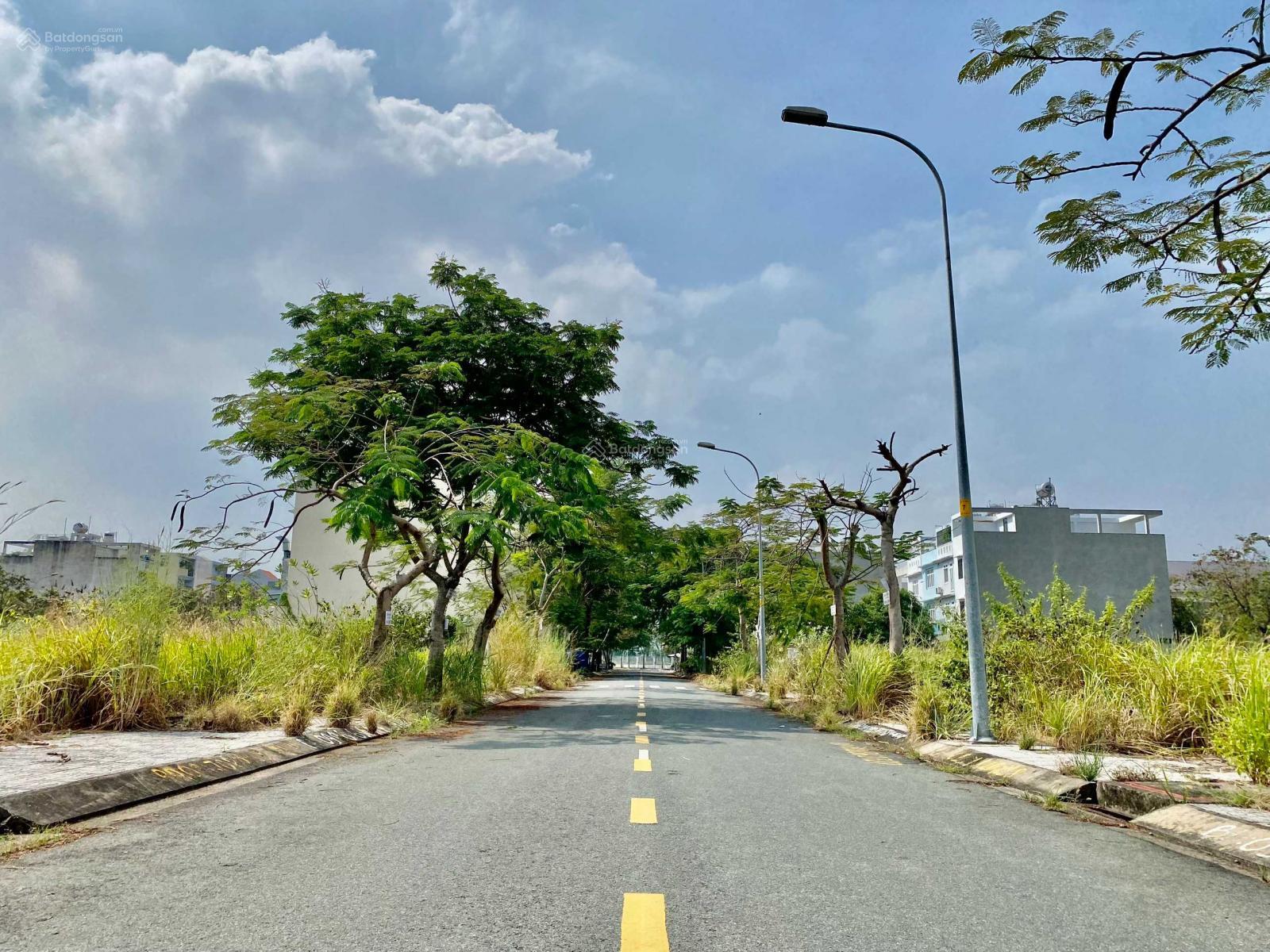 Hùng Cát Lái - Bán lô sổ đỏ giá rẻ nhất thị trường, Khu C5-13, DT 5x20m (100m2), giá chỉ 7.2 tỷ Hùng Cát Lái - Bán lô sổ đỏ giá rẻ nhất thị trường, Khu C5-13, DT 5x20m (100m2), giá chỉ 7.2 tỷ