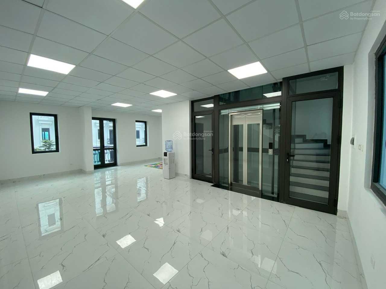 Cho thuê sàn văn phòng tại Kiến Hưng Luxury, diện tích 70m2, mặt tiền rộng 7m, thiết kế thông sàn