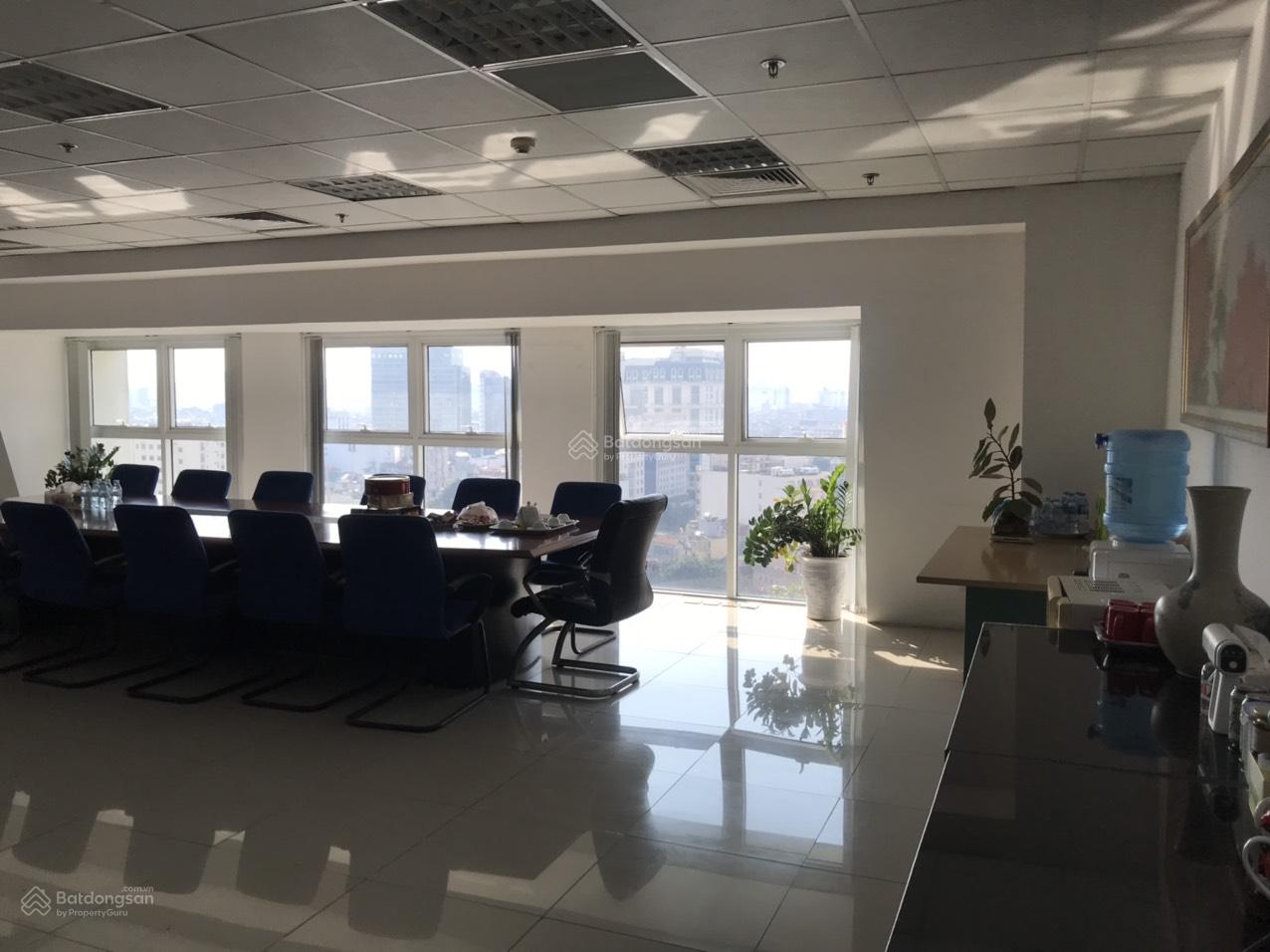 Cho thuê văn phòng tại Ngọc Khánh Plaza trên phố Nguyễn Chí Thanh 70; 100; 300; 800; 2000m2 view hồ
