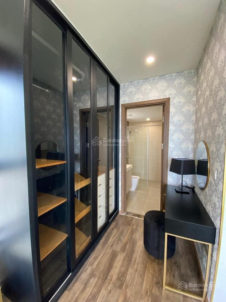 Bán căn hộ siêu cuốn 2PN full nội thất cao cấp rộng 81m2 giá 6.9 tỷ siêu hot tại Everrich Quận 5